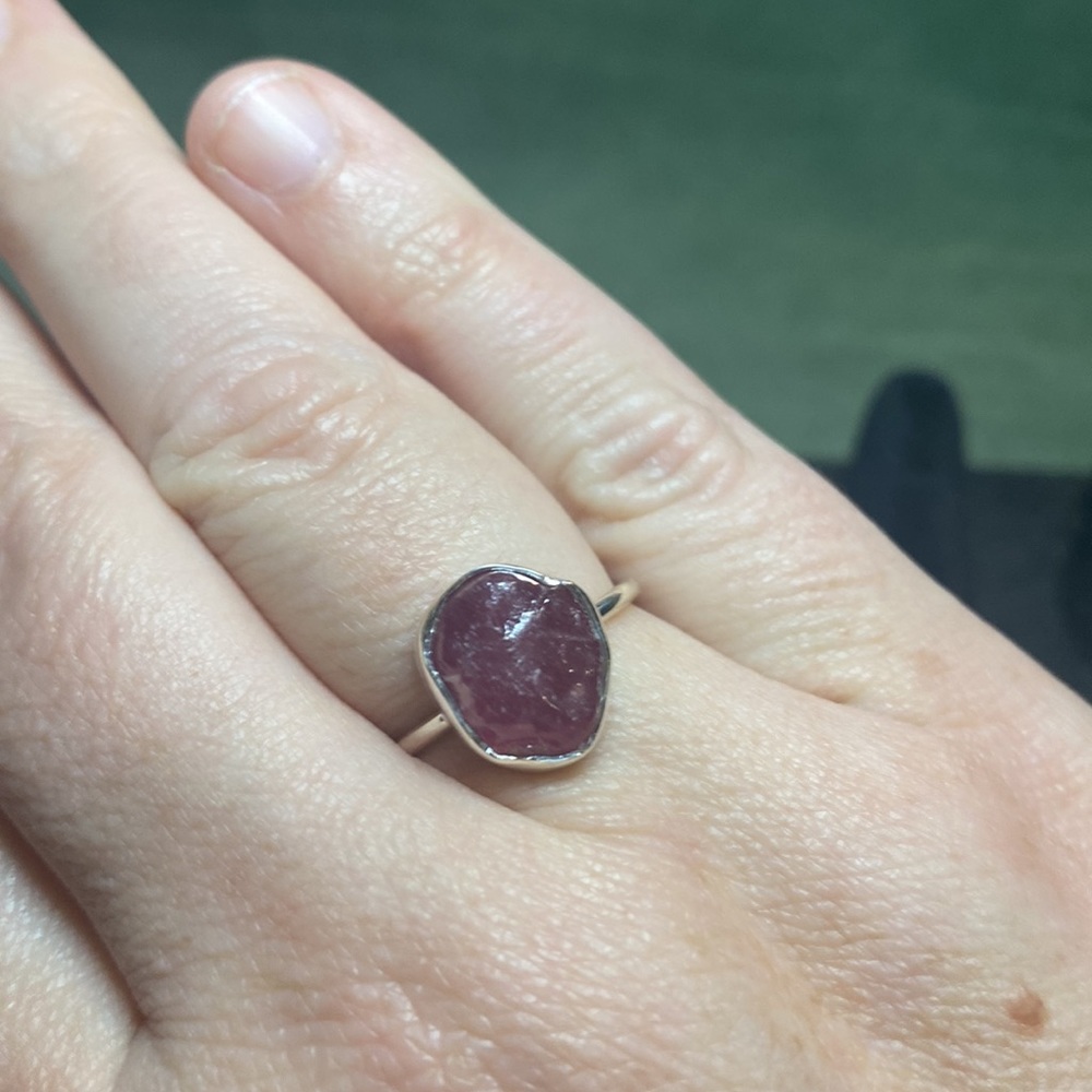Solid Sterling Silver Red Spinel Raw Form Ring - image 4